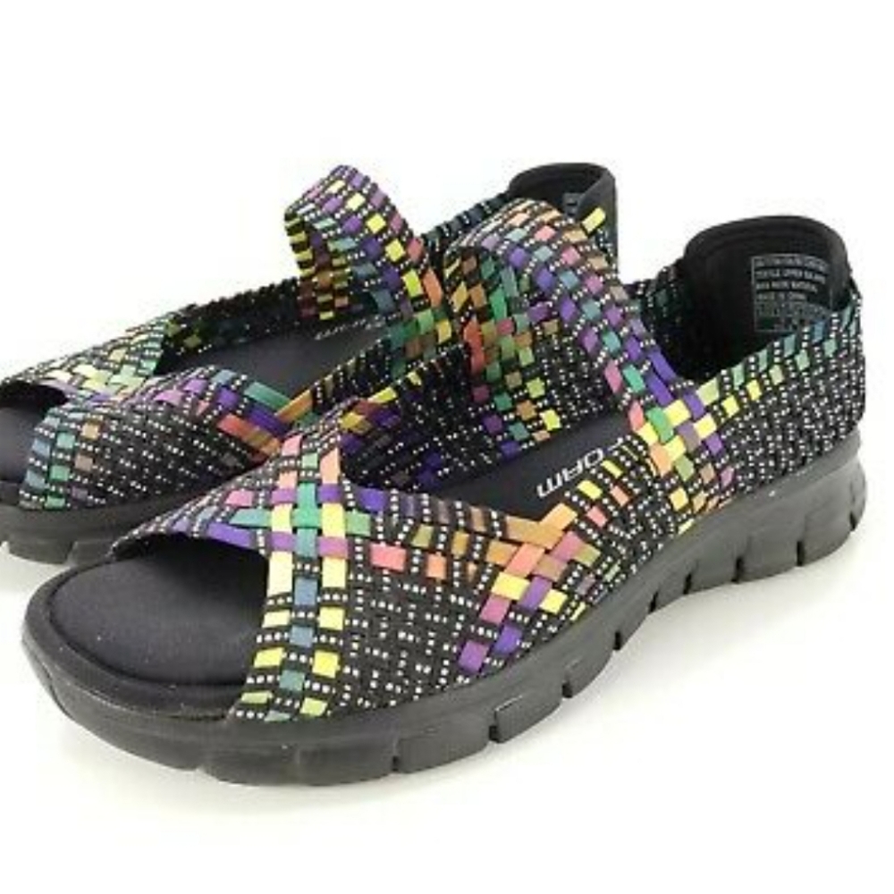 Size 7 Sketchers Memory foam lightweight Rainbow Sandals